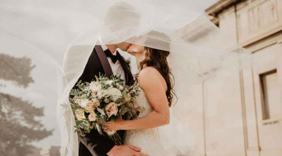 Why-Every-Couple-Should-Invest-in-a-Quality-Wedding-Album